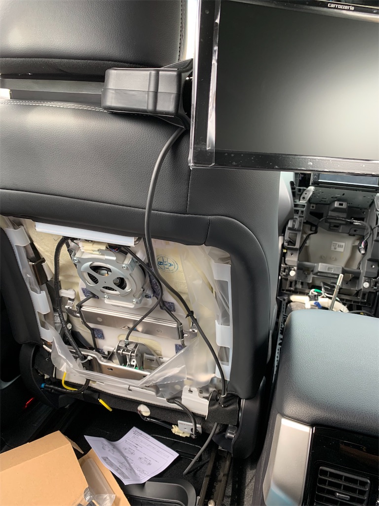 トヨタ』150系プラドにナビを取り付ける。リアモニター、USB & HDMI編 