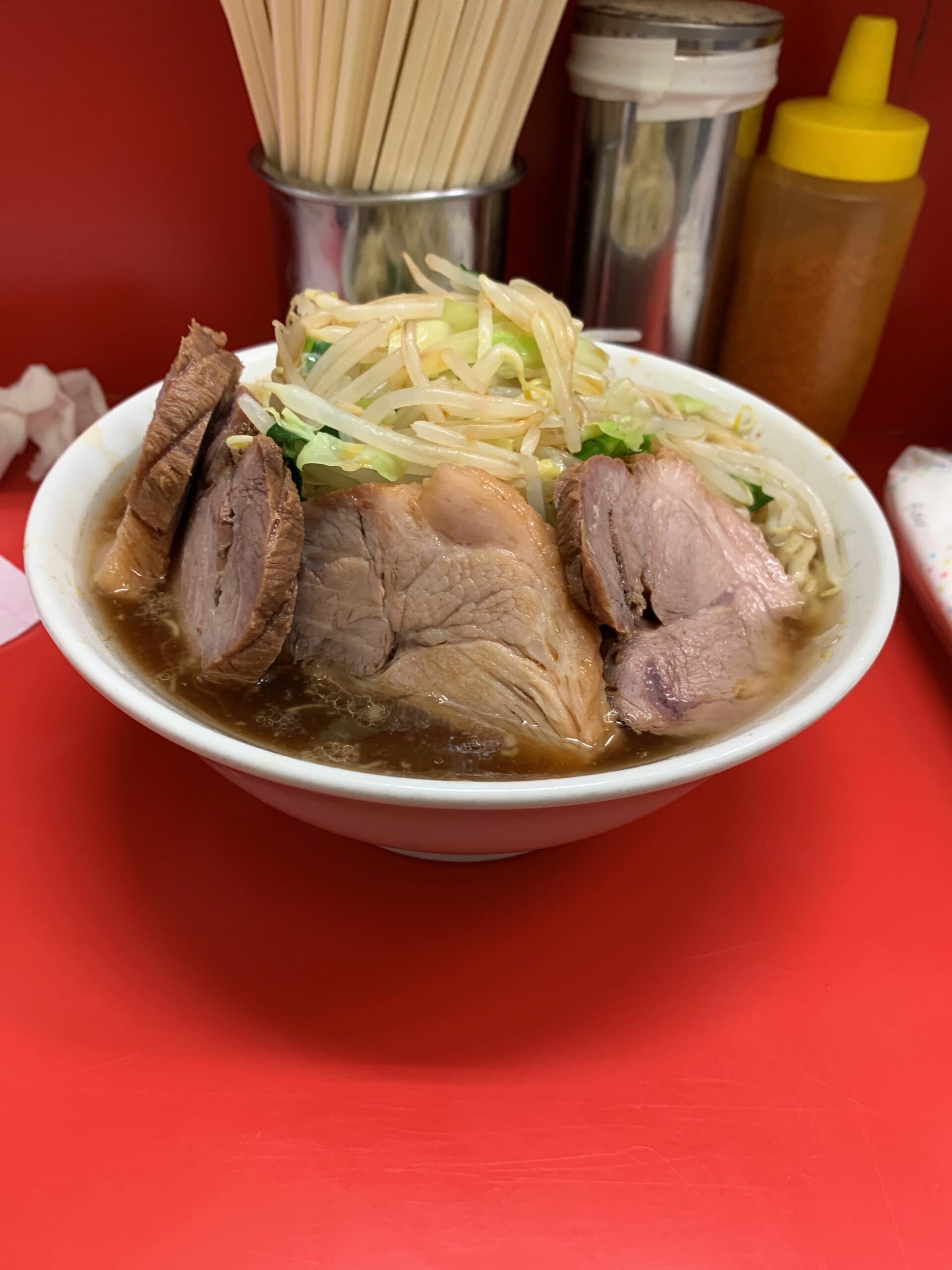 世田谷区上野毛駅前の ラーメン二郎 上野毛店 初心者向け二郎です 麺の量とルール コールは 霞の空