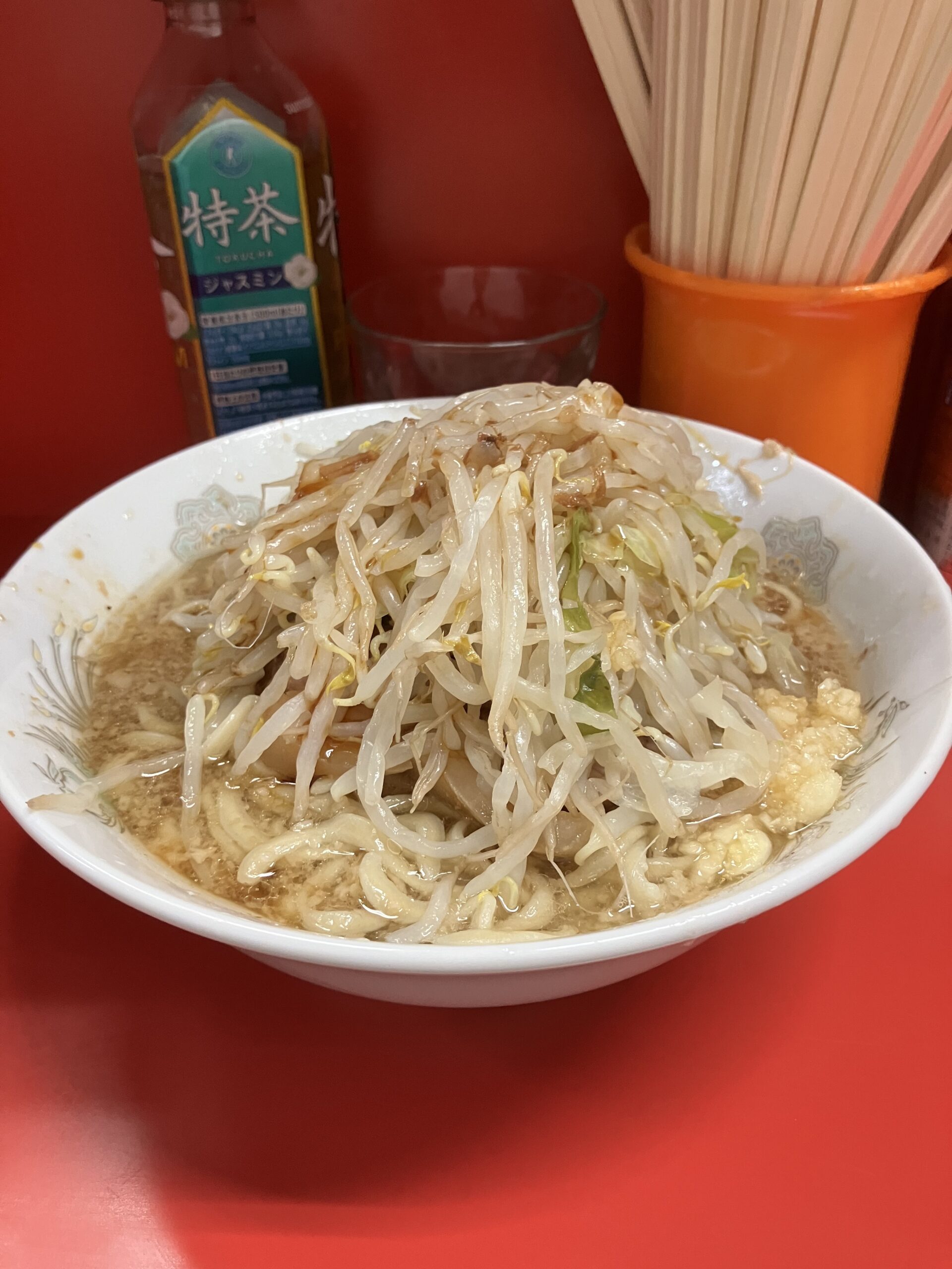 ラーメン二郎三田本店』人気ラーメン店の総本山！コールとルール、量